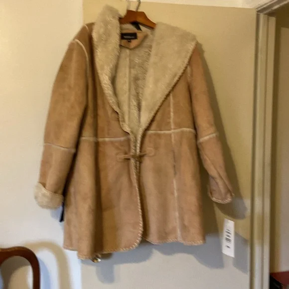 Price will not go lower  final price accepted ❤️ NWT WOMANS WINTER COAT - Picture 2 of 8
